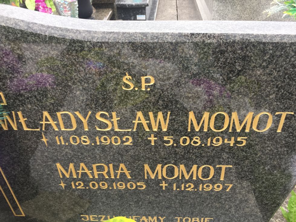 Grób Władysław Momot