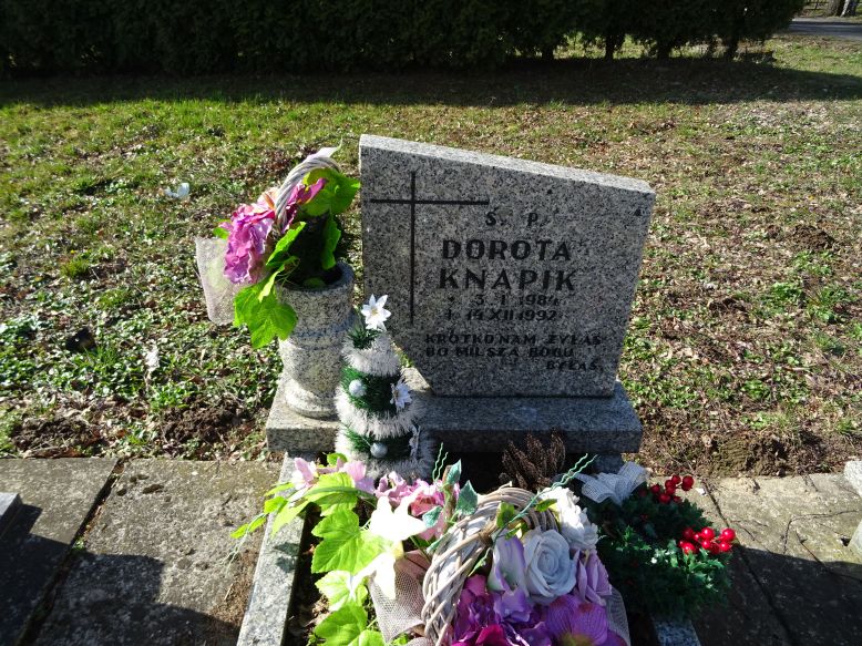 Dorota Knapik 1984 Przeciszów - Grobonet - Wyszukiwarka osób pochowanych