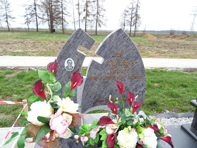 Grób Józef Całus
