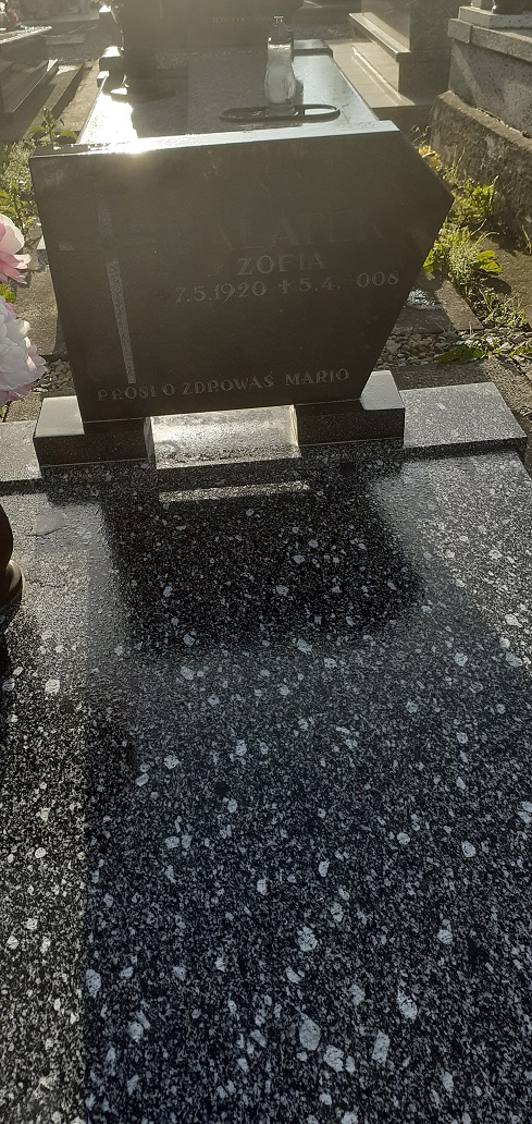 Grób Leszek Hałatek